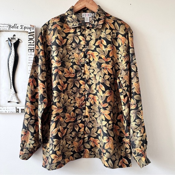 Vintage Tops - Vintage Stunt 90’s 100% Silk Leaf Print Blouse Size S
